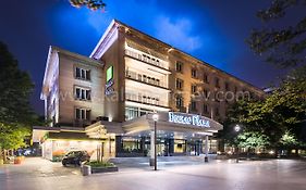 Хотел Дунав Плаза